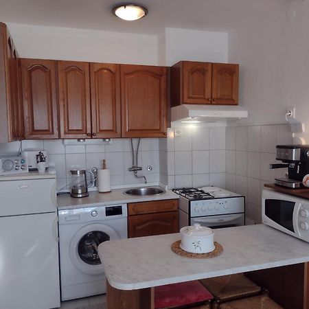 Apartman Zita โอซีเยก ภายนอก รูปภาพ