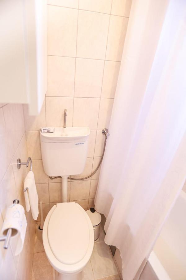 Apartman Zita โอซีเยก ภายนอก รูปภาพ