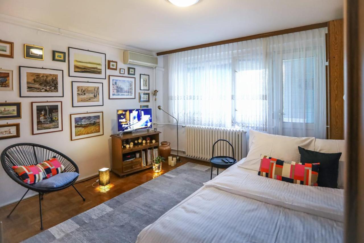 Apartman Zita โอซีเยก ภายนอก รูปภาพ